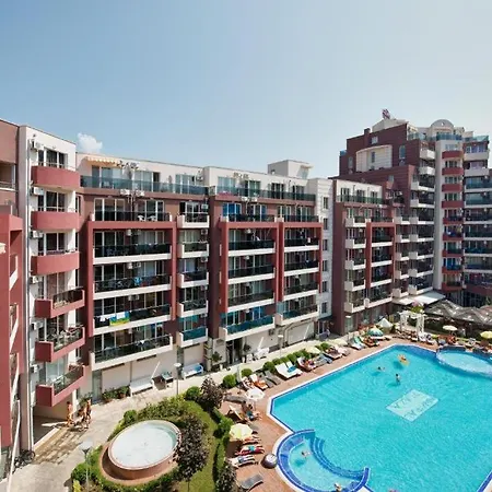 Deluxe Admiral Plaza Apartman Napospart