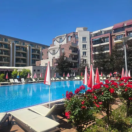 Deluxe Admiral Plaza Apartman *